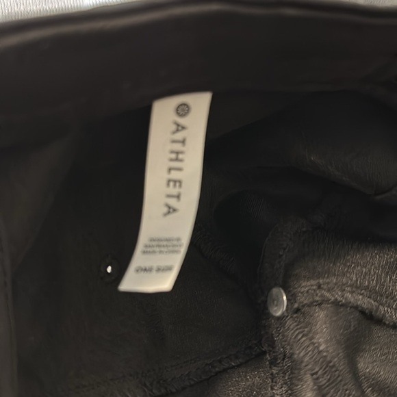 Athleta black running hat - Picture 2 of 4